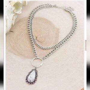 ✨️Sale✨️Western Stone Layered Necklace
